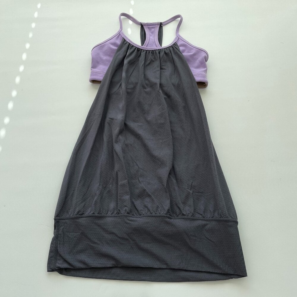 Lululemon No Limit Tank in Grey and Purple Size 4 with Size Dot